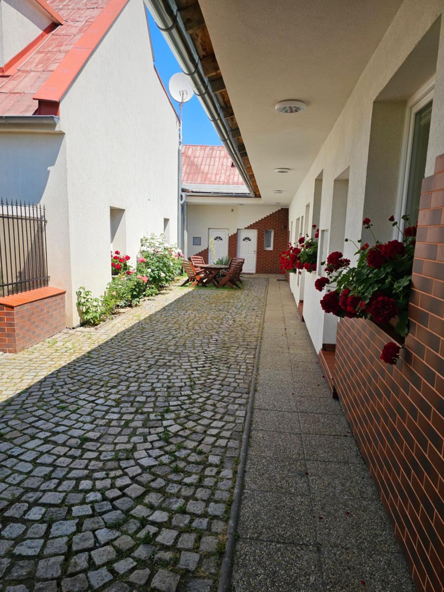Olomouc New1 Exterior foto